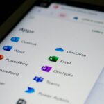 Why You Need a Paper Stock Simulator App Before Risking Real Money